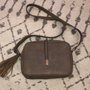 Brown cross bag